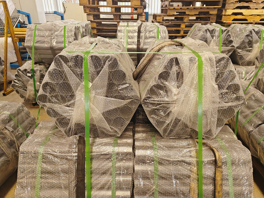 購入 Pre Painted Steel Coil with Back Coating Thickness 5-7μm, Width 700-1250mm, and Coil ID 508/610mm for Industrial Applications online manufacture